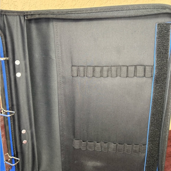 Black and Blue Hardcover Zippered Sketchbook Binder - Picture 3 of 12